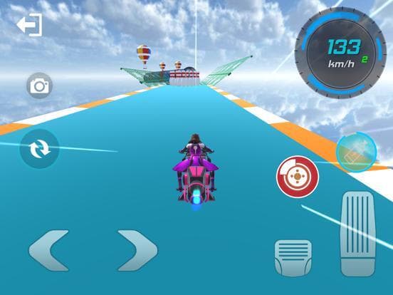 SuperHero Bike Stunt Racing Go screenshot 5