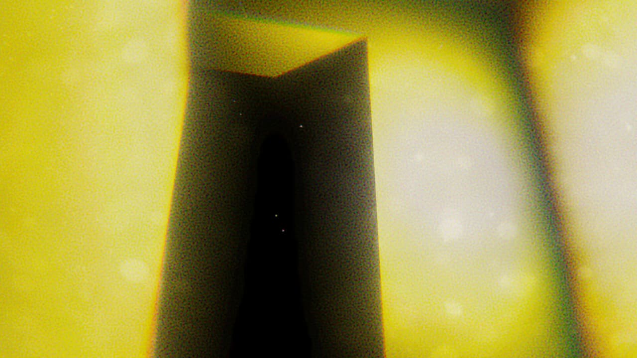 Distorted screenshot 4