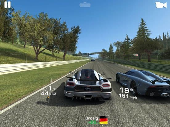 Real Racing 3 screenshot 3
