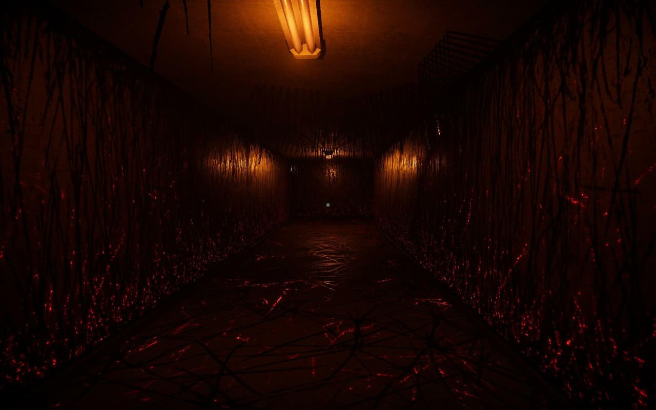 E008