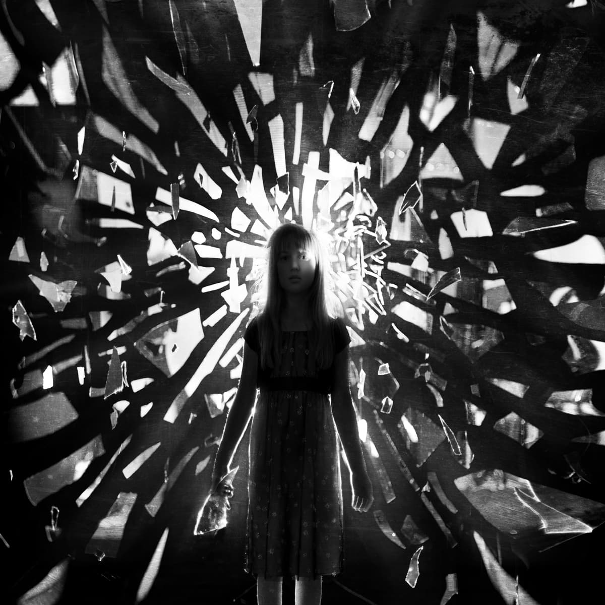 THE MIRROR (Aishwarya Bhaskar) (Aishwarya Bhaskar)