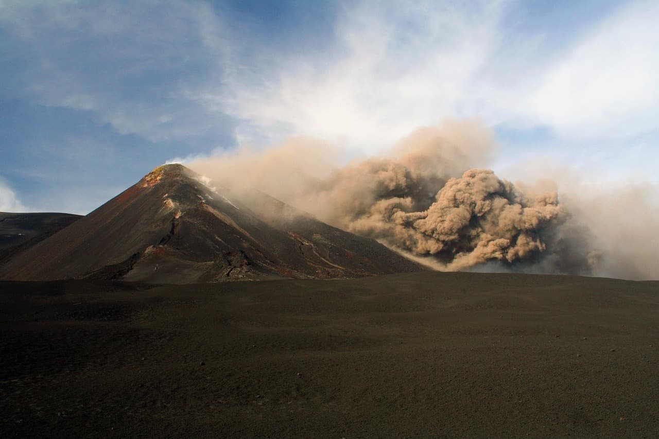 Mt. Etna Narrative Game
