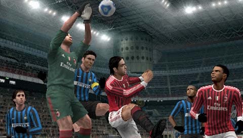 Pro Evolution Soccer 2012 3D screenshot 4