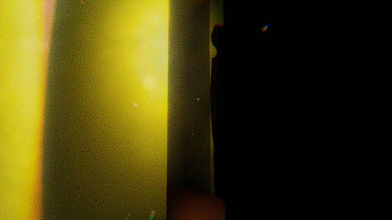 Distorted screenshot 3