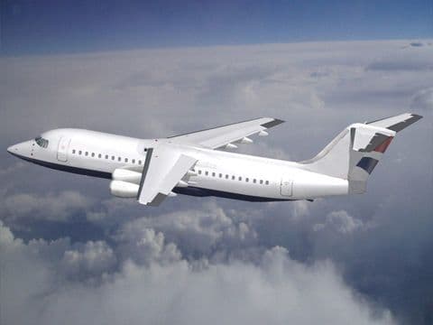 Flying Experience (Passenger Airliner BAE146) - Learn and Become Airplane Pilot screenshot 4