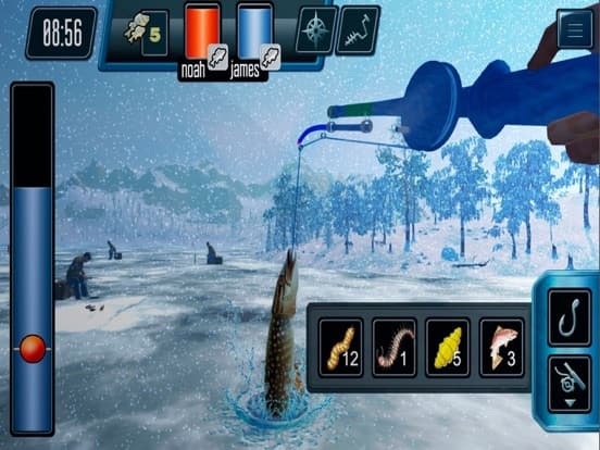 Ice fishing game.Catching carp screenshot 2