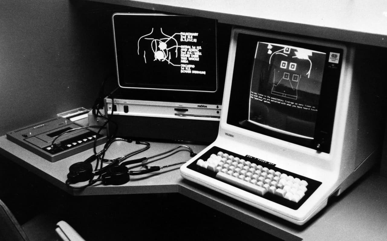 Behind the screen (itch)
