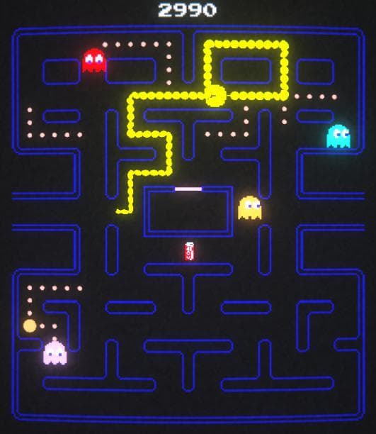 Pac-Man ft. Snake screenshot 2