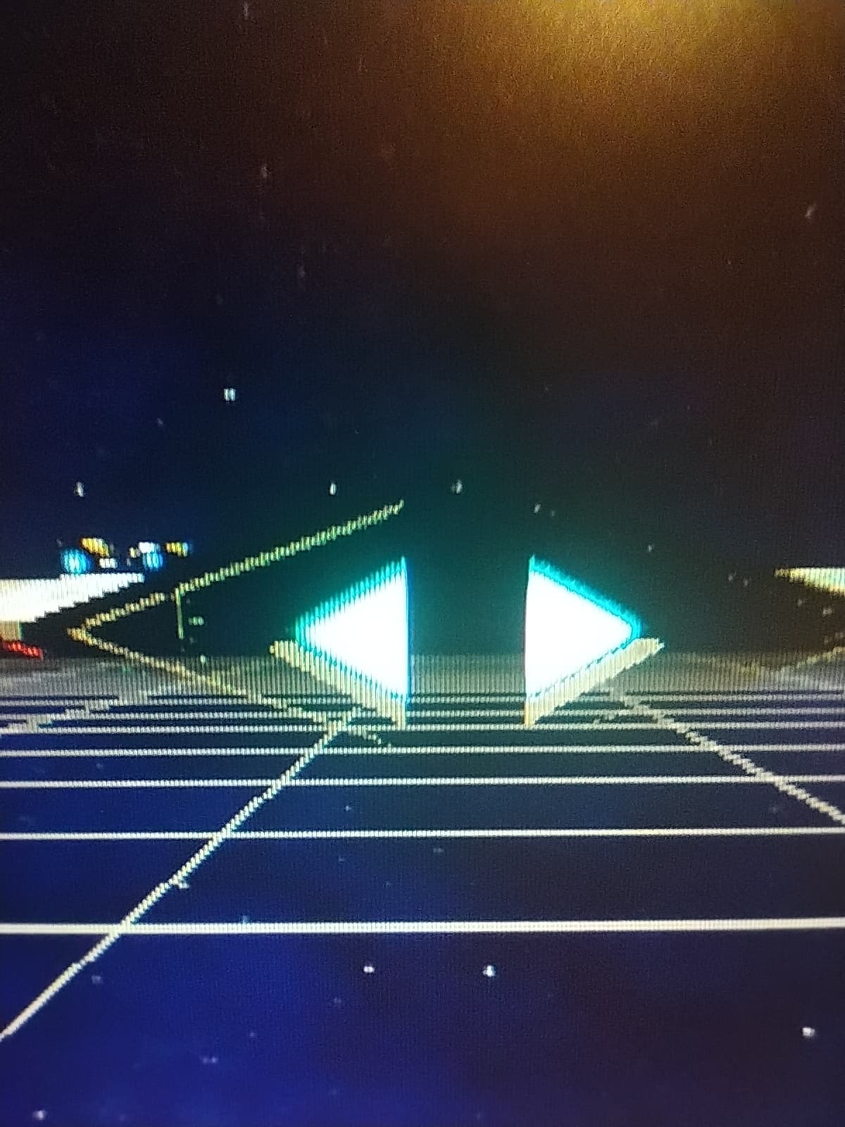 The >! screenshot 4
