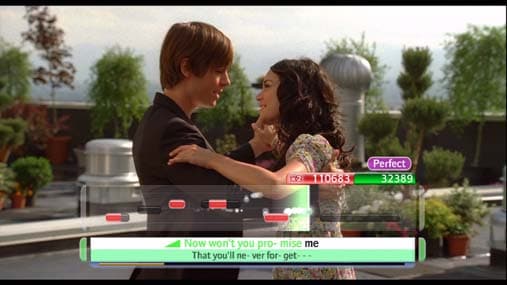 Disney Sing It: High School Musical 3 Senior Year screenshot 2