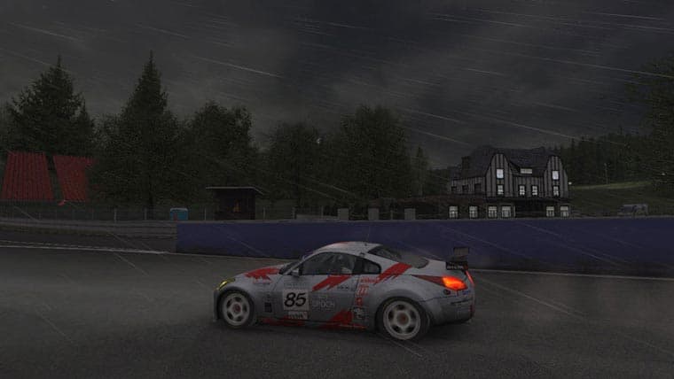 GTR 2: FIA GT Racing Game screenshot 5