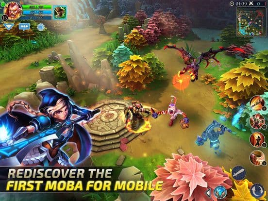 Heroes of Order & Chaos screenshot 2