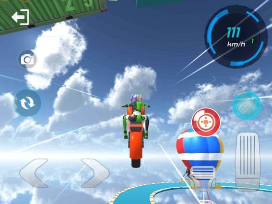 SuperHero Bike Stunt Racing Go screenshot 4